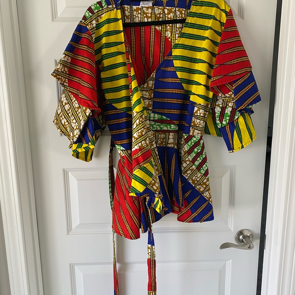 Colorful Striped Wrap Top, One Size Fits All - Picture 4 of 4